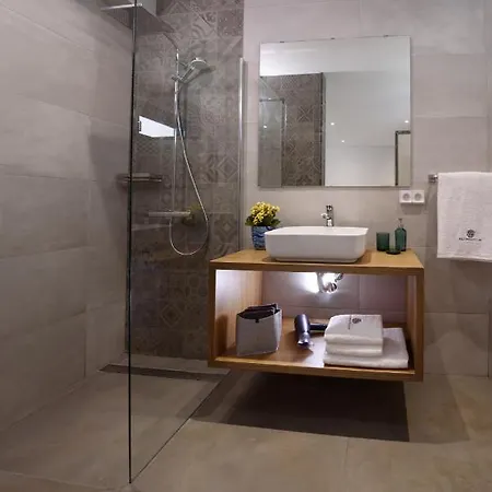 Kali Thea Limenas Chersonisou